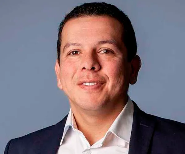 Julio Andrés Rozo — Conferencista de Comunicación, Medios y Opinión Pública